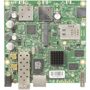 Routerboard MikroTik RB922UAGS-5HPacD, modelo con inalambrica en 5GHz MIMO 2X2 en estandar 802.11ac, 1 puerto ethernet gigabit y una ranura SFP