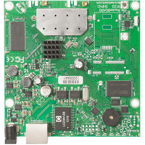RouterBoard MikroTik RB911G-5HPnD, para armar solución inalámbrica en banda 5GHz 802.11N, con dos conectores MMCX y una interfaz ethernet gigabit