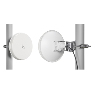 Kit de enlace punto a punto en 60GHz de MikroTik nRAYG-60adpair, enlace preconfigurado para 1.5Km con puerto Gigabit para 2Gbps de enlace agregado