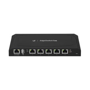 Edge Switch Ubiquiti ES-5XP de 5 puertos gigabit PoE