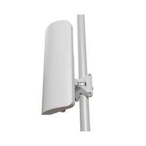 Antena sectorial integrada mANTBox ax 15s dual band Wi-Fi 6 de MikroTik, 1 interfaz gigabit y 1 interfaz SFP